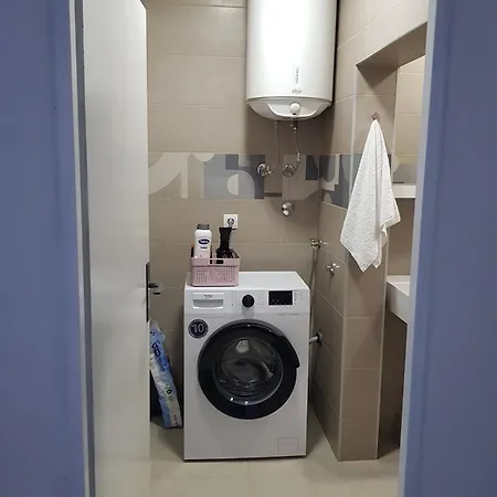 Spacious And Comfortable Appartamento